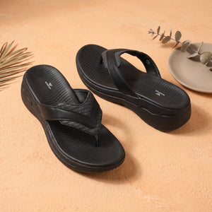 WINFOX Zorjia Padded Thong Sandals for Women — Black